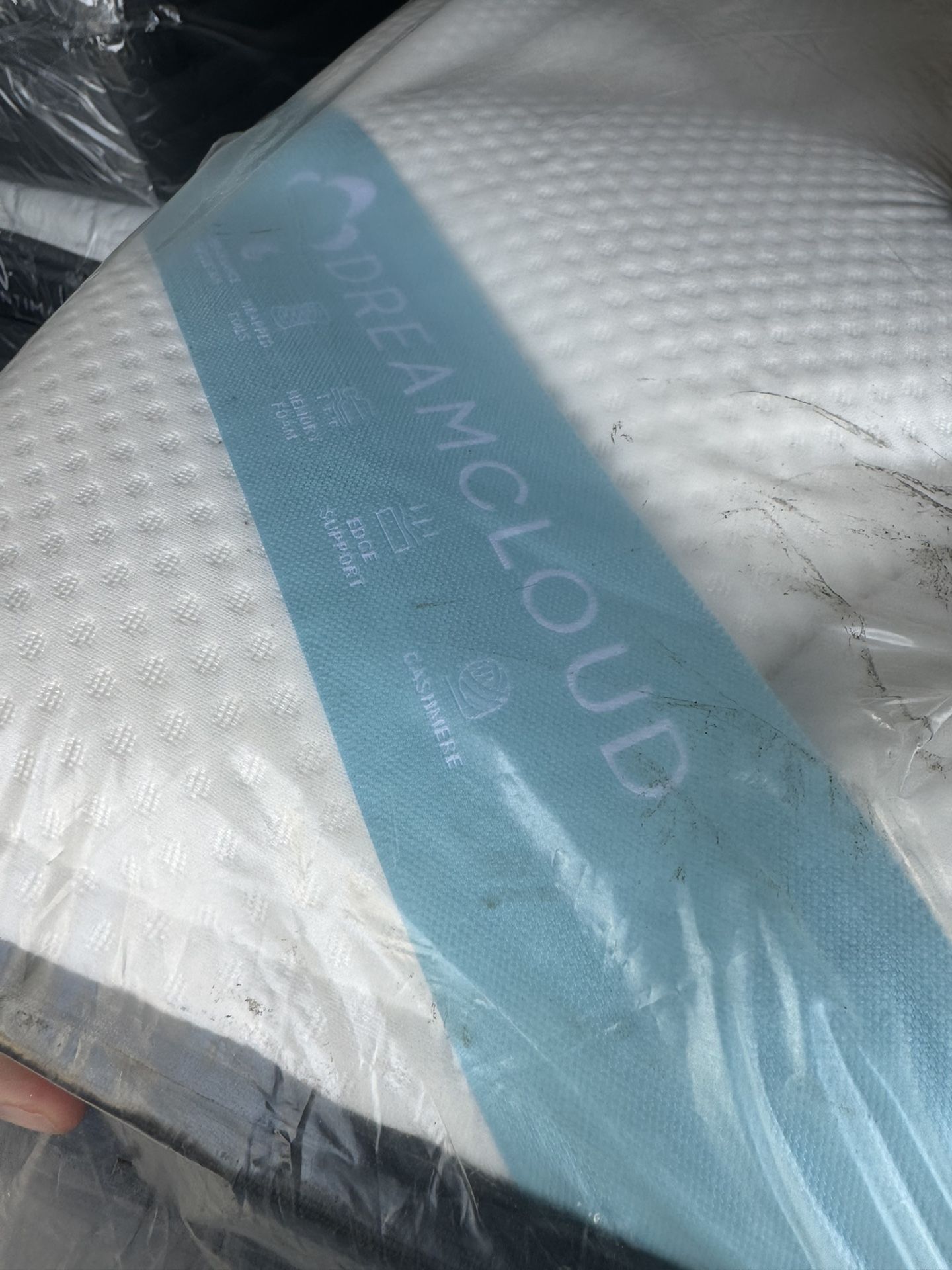 Dreamcloud Vs Sealy: Ultimate Mattress Showdown for 2026