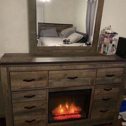 Bedroom Set (Full) (taking Offers)
