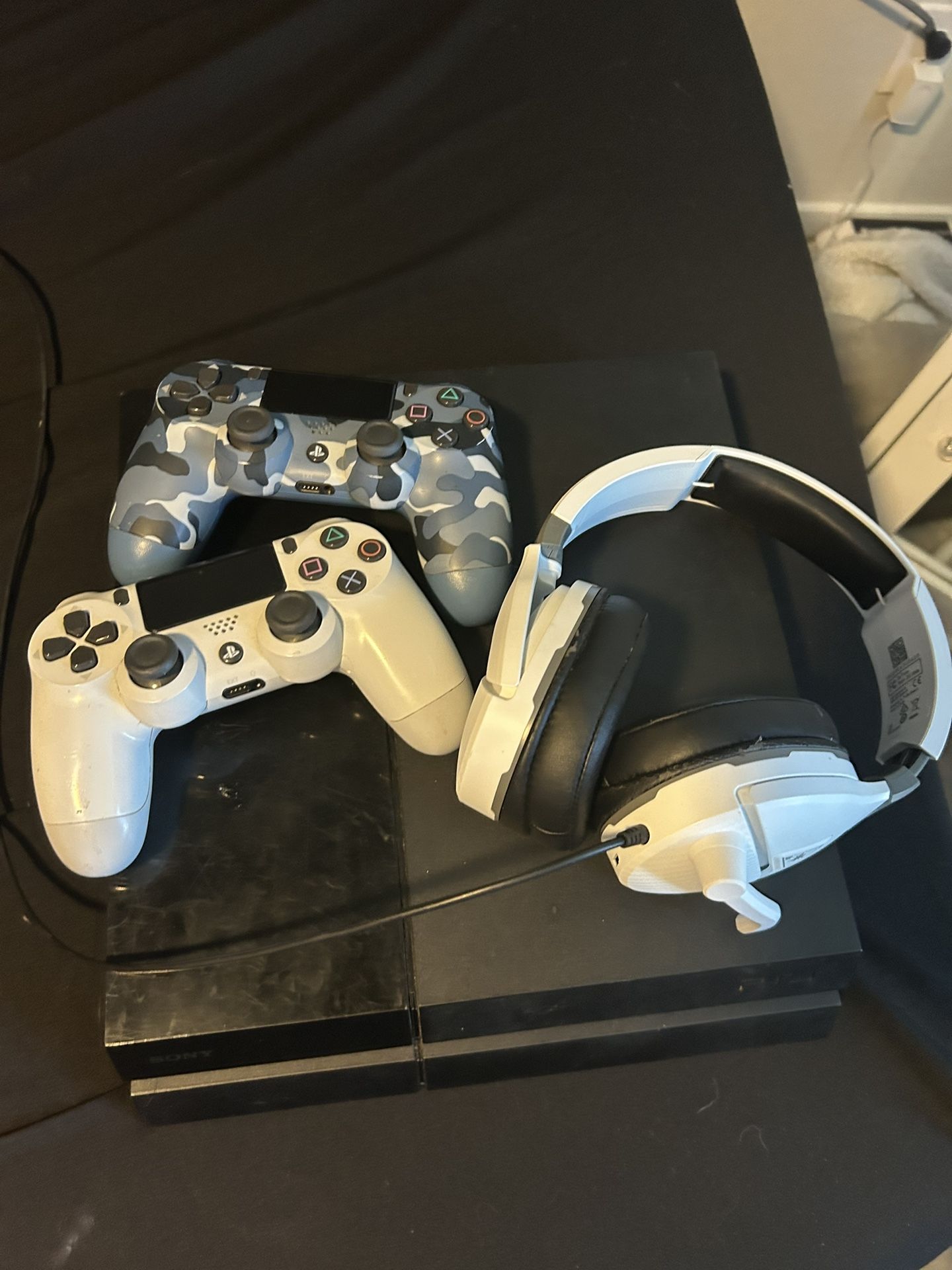 PS4