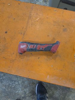 Milwaukee multi tool