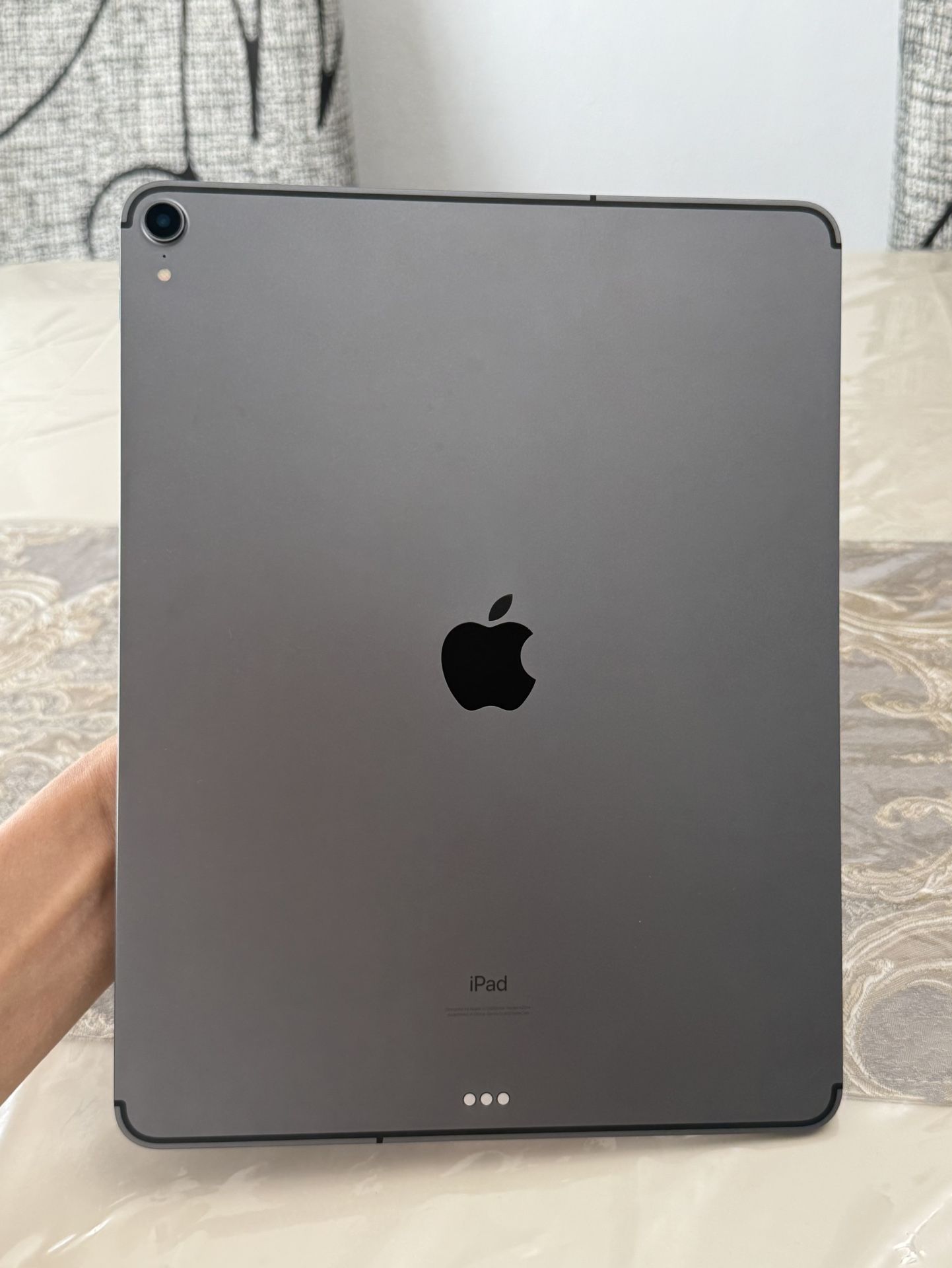 Apple iPad Pro 12.9-inch (3rd Generation) WiFi + Cellular 64Gb 