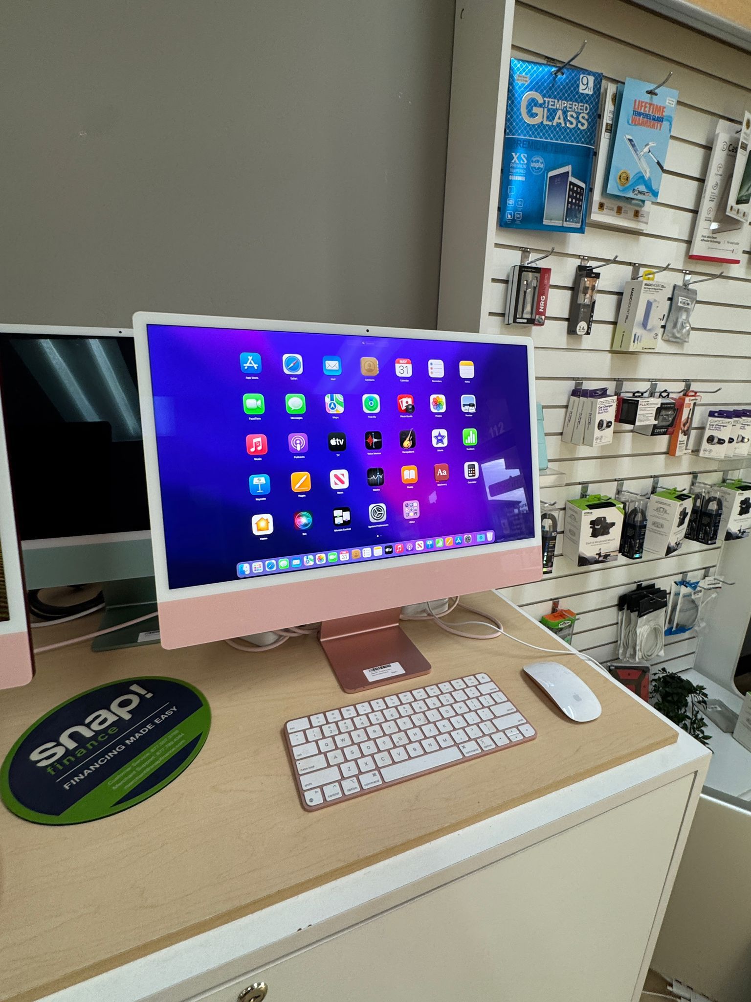 iMac M1 2021 Pink 24” 8GB  Ram 256GB storage