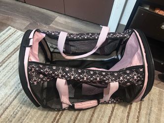 Small pet carriers