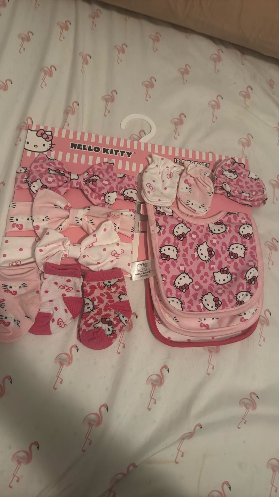 12 Piece Baby Set Hello Kitty