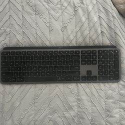 Logitech Mx Keys Advanced Wireless Keyboard 