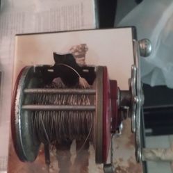 Vintage Heavy Duty Fishing Reel!!
