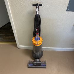 Dyson Vacuum 