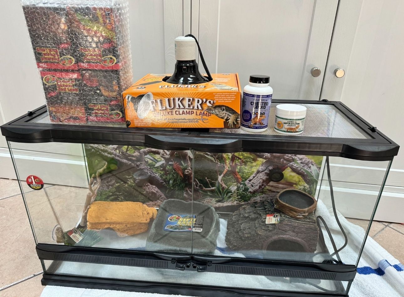 Zoo Med LABORATORIES  Reptile Terrarium