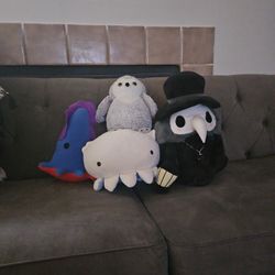 Group Of Plushies