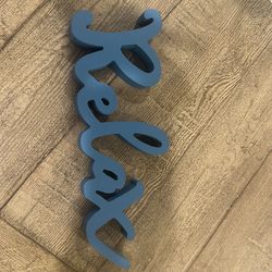 Relax - wooden decor