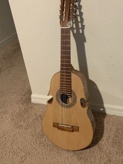 Cuatro Puertorriqueño