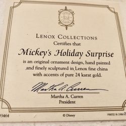 LENOX Disney Classics Ornament “Mickeys Holiday Surprise”
