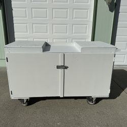 Heavy Duty Construction Site or Shop Cart On Industrial Type Locking Casters 