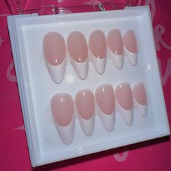 Press On Nails 