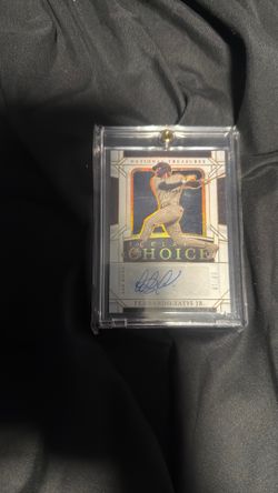 Fernando Tatís Junior national treasures auto numbered out of 10