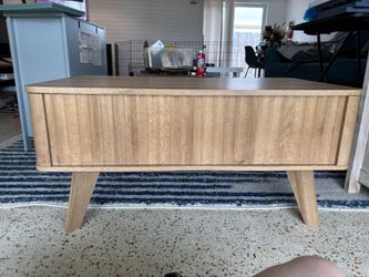 Mid-Century Modern Lift-Top Coffee Table with Hidden Storage

$150 OBO