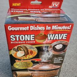 Stone Wave Ceramic Microwave Cooker & Recipe Book (New in Box)