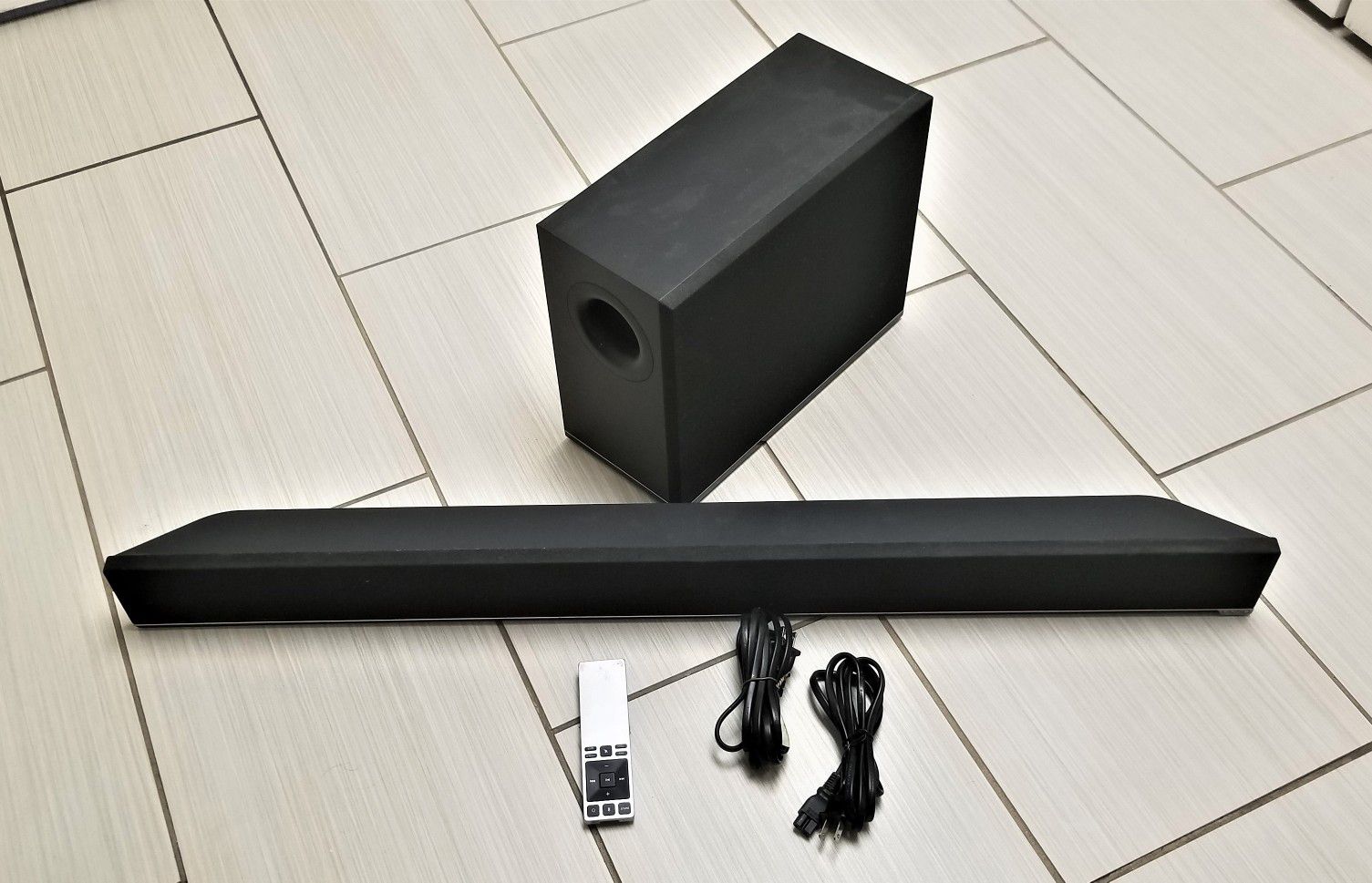 Sound bar vizio 38 inch 2-1 wireless Subwoofer
