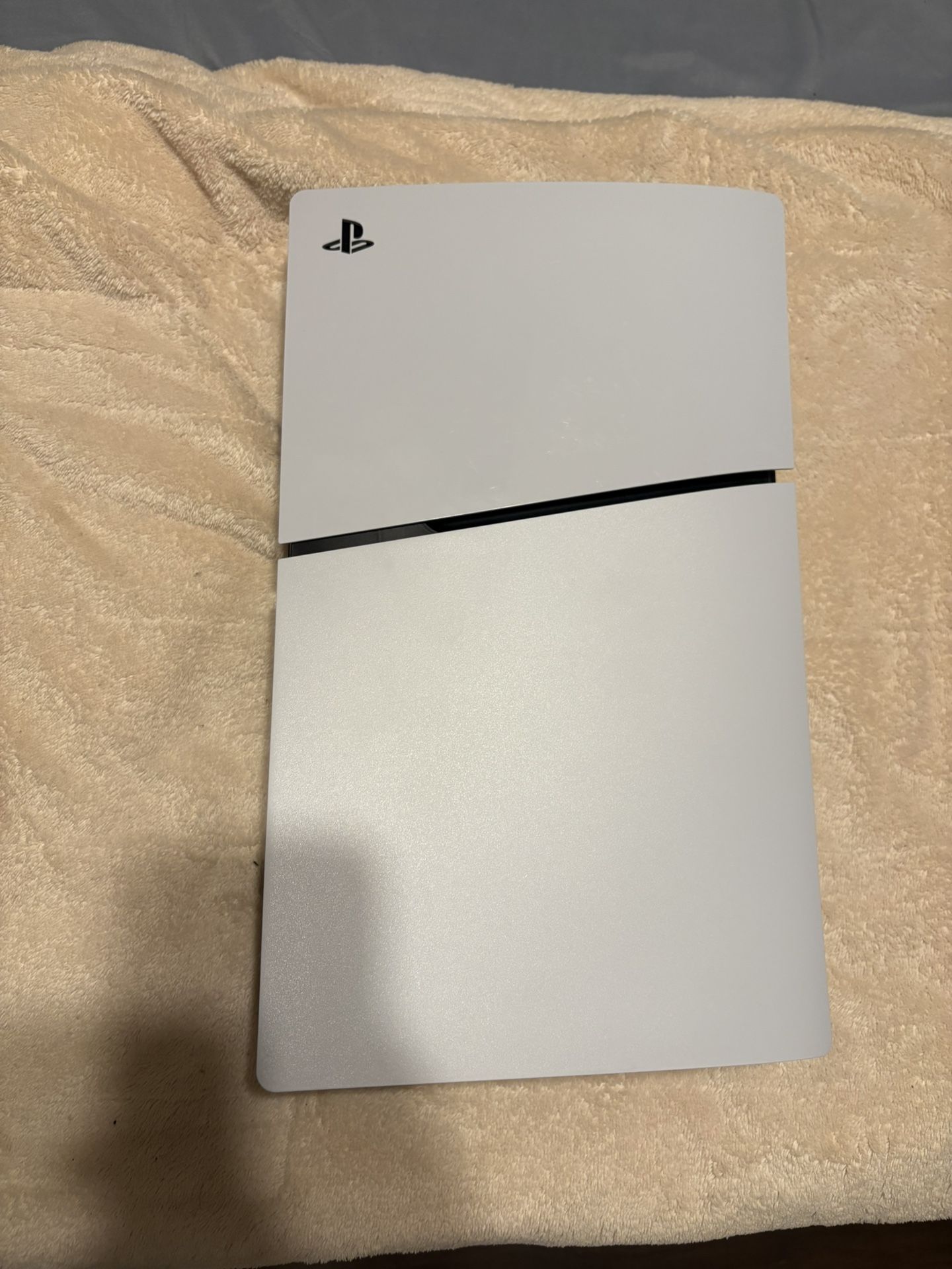 White PlayStation 5 Slim