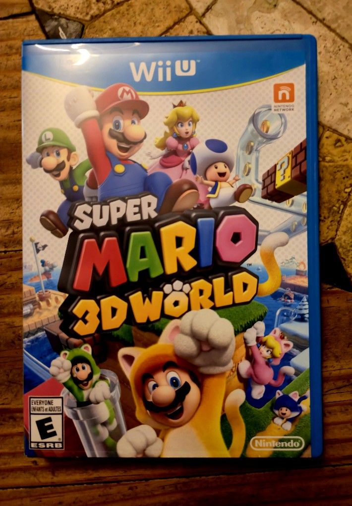 Nintendo Wii U Super Mario 3D World. Complete With Manual.