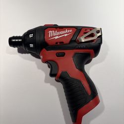 Milwaukee 12V Cordless Screwdriver