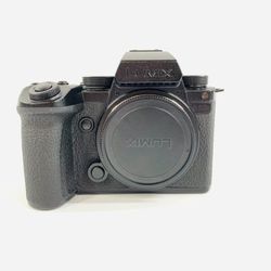 Panasonic Lumix S5IIx DC-S5M2X 24.2MP Mirrorless Digital Camera