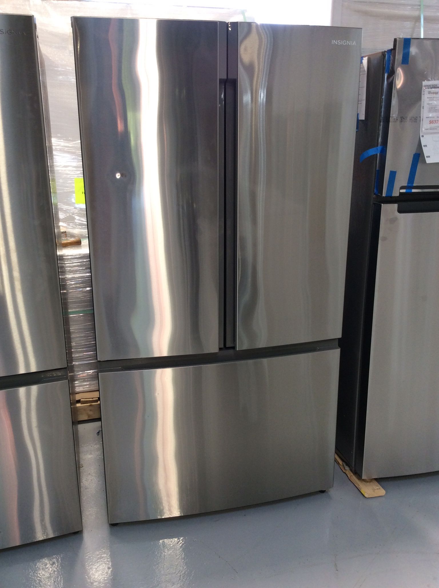 Insignia 26.6 Cu Ft French Door Refrigerator Stainless Steel