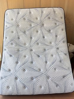 Mattress Queen