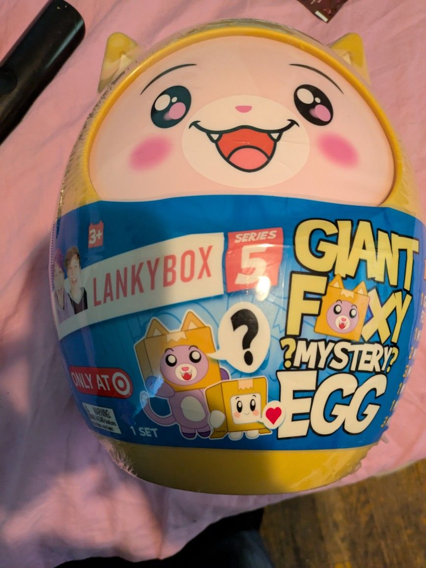 Lanky Giant Foxy Mystery Egg 