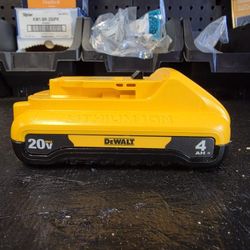 DeWalt 20V MAX 4.0AH Battery Pack