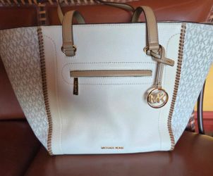 NEW WITH TAGS Michael Kors Bag ORIGINAL