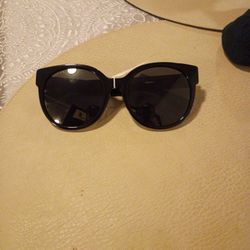Black Gucci Glasses (NEW with TAGS)