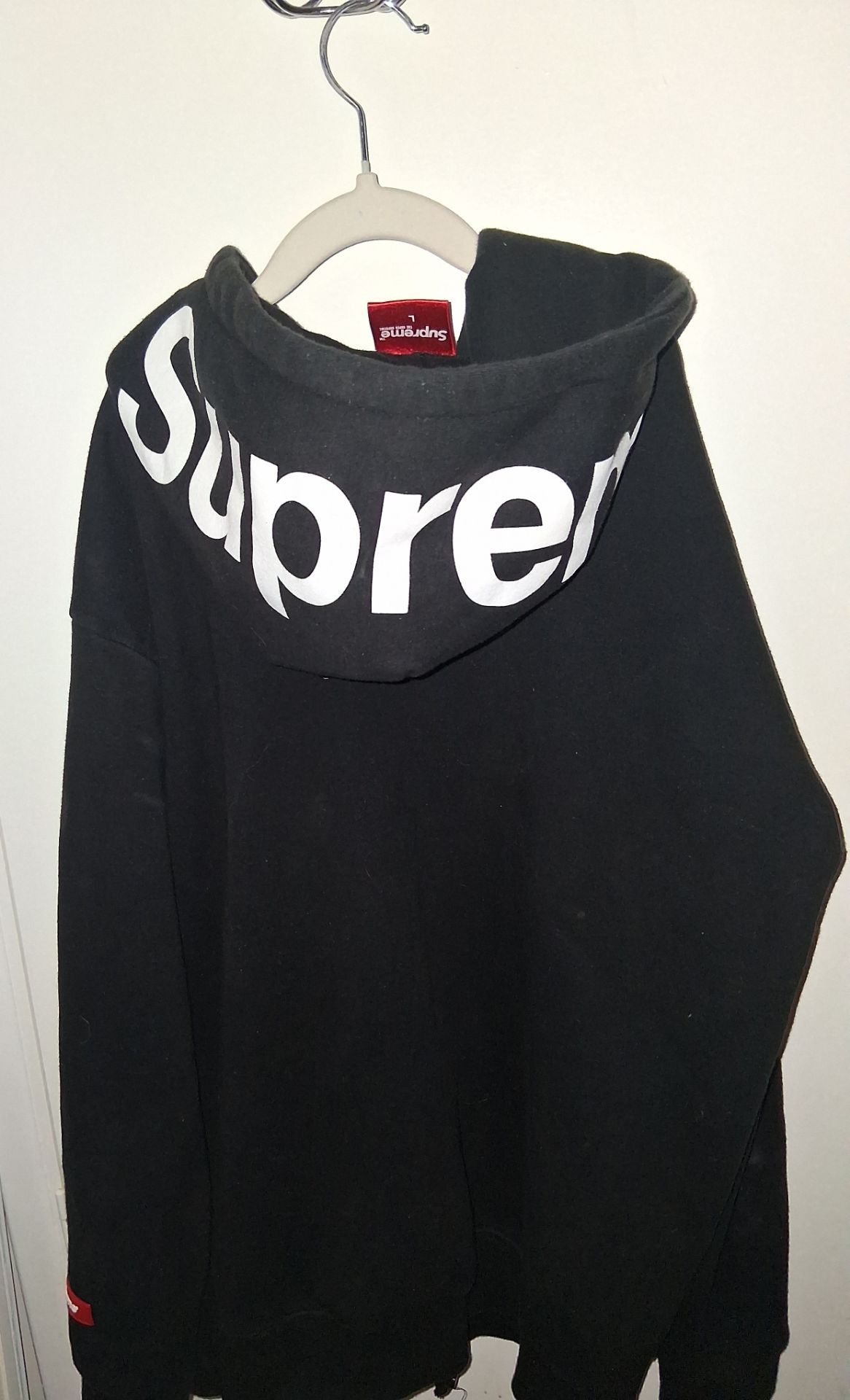 Authentic Supreme Womans' L Black Hoodie Zipper & Pockets