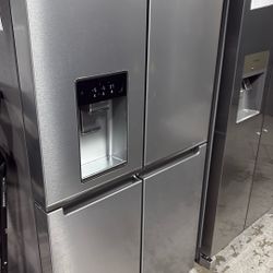 Whirlpool 4 Door Refrigerator 