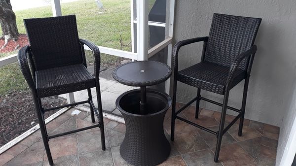 Tall Patio Chairs Table Built In Cooler For Sale In Delray Beach Fl Offerup