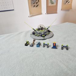 Lego Alien Conquest 7052 UFO Abduction