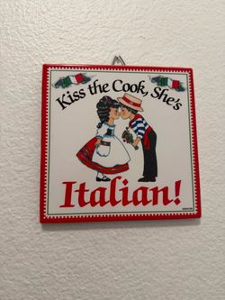 Italian “Kiss the Cook” Wall Plaque – Italian Kitchen Decor – MUST GO! MOVING SALE!
