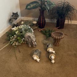 Decorations 