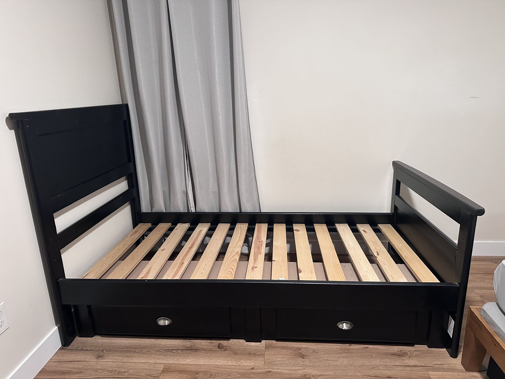 Black Wood Twin Daybed with Storage Drawers – Great Condition