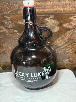 Lucky Luke Brewing Company Glass Beer Growler – Swing Top Bottle