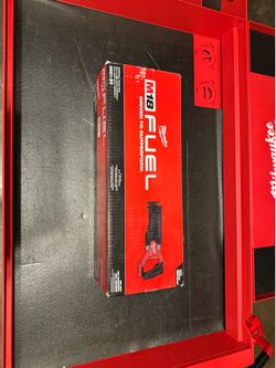 Milwaukee m18 fuel sawzall