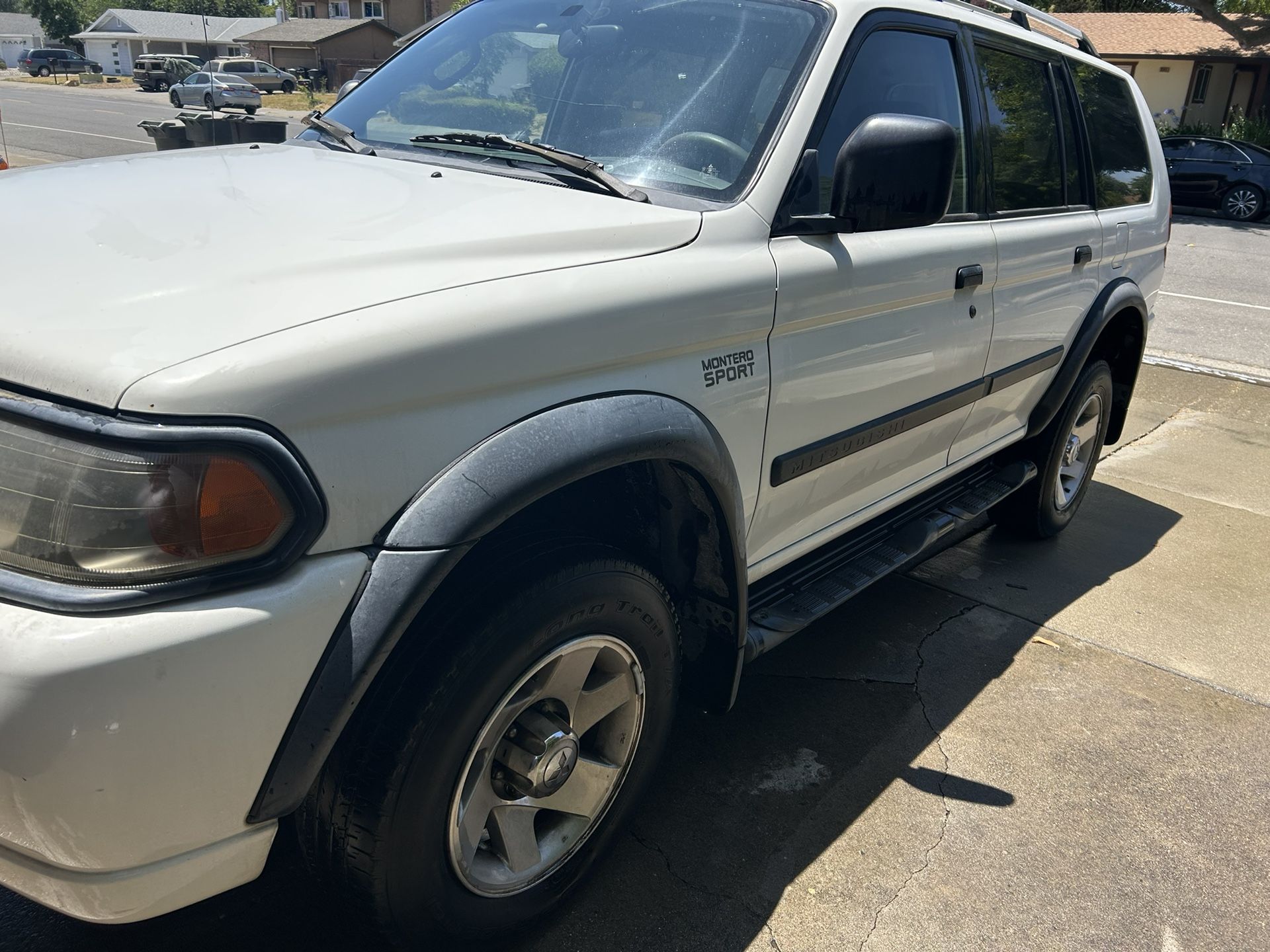 2004 Mitsubishi Montero Sport