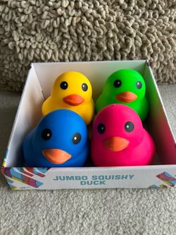 🐥 Jumbo Squishy Duck – Giant Sensory Toy