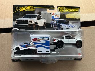 Hot Wheels 2026 Premium Team Transport Rob N Pinks '17 Ford F-150 Raptor