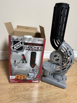 NHL Automatic Hockey Ball Passer Trainer