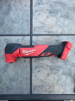 Milwaukee M18 FUEL  Multi-Tool