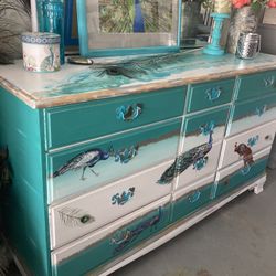 High End Large Dresser 12 Drawers With Mirror And Picture 