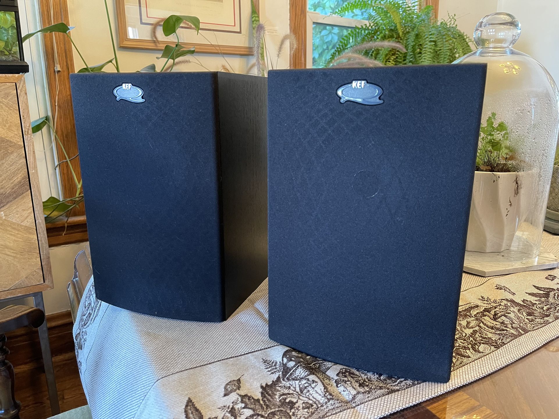 KEF Q15 Bookshelf Speakers