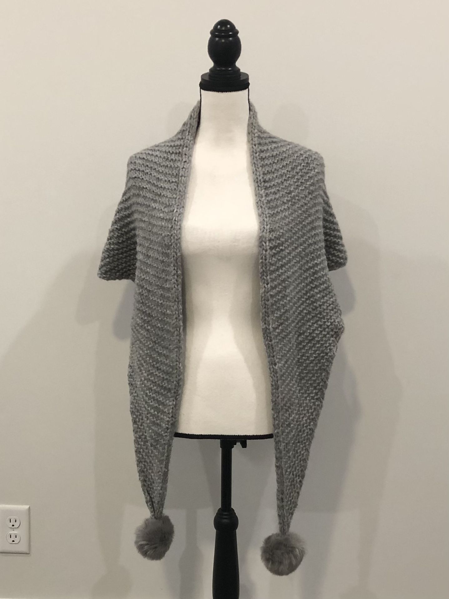 Ladies Knit Shawl/Scarf