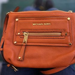 Michael kors crossbody